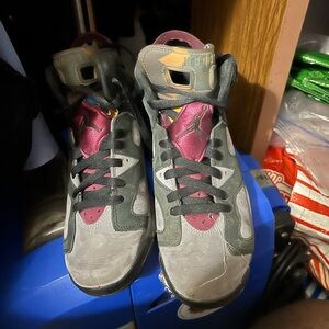 Air Jordan 6 size 7y  good condition